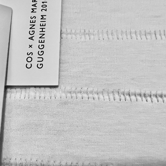 COS x AGNES MARTIN T-SHIRT - MEDIUM - Picture 4 of 8